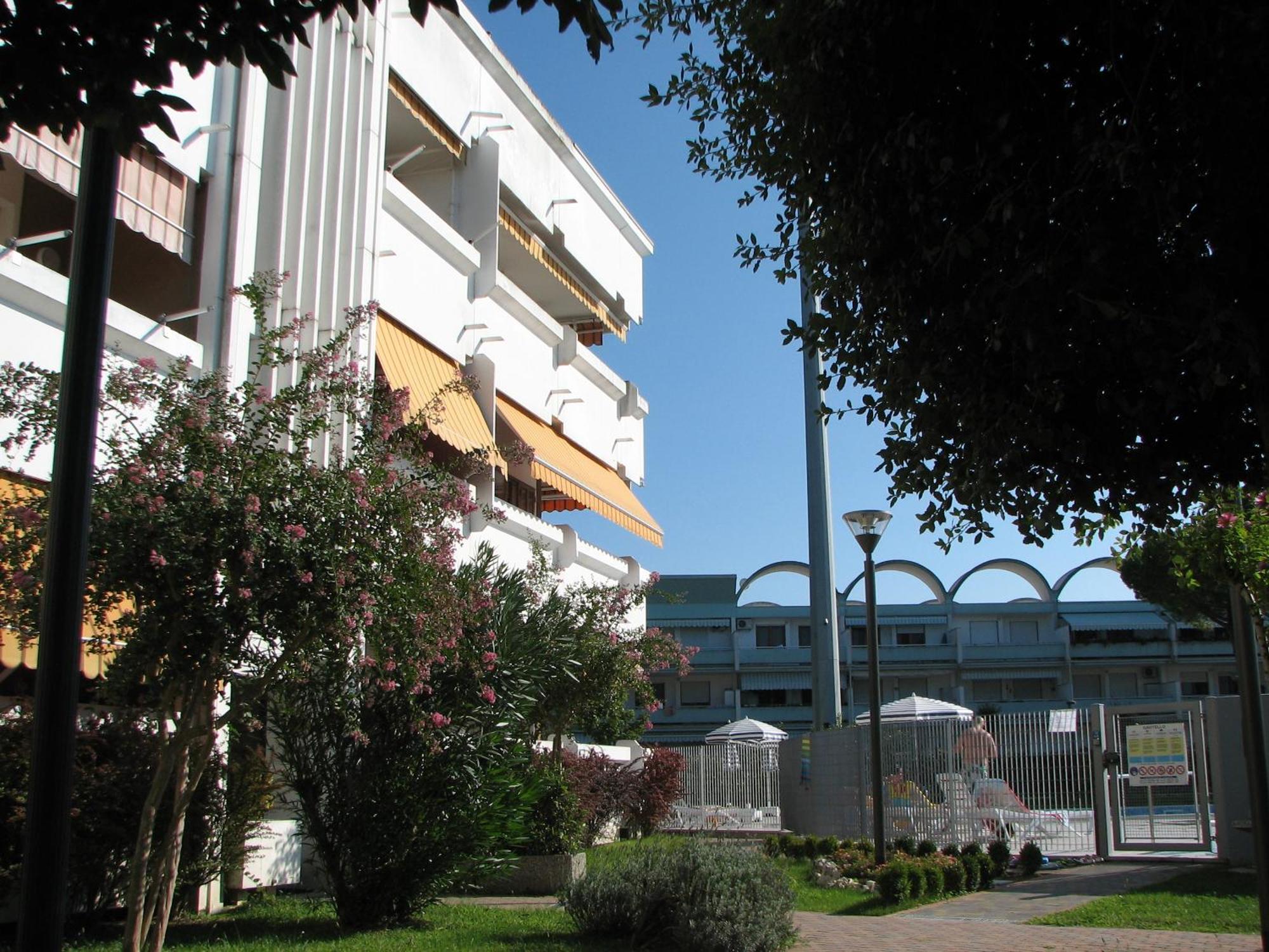 Gavitello Apartment Bibione Bagian luar foto